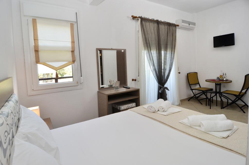 Inanthi Apartment โปตอส ภายนอก รูปภาพ