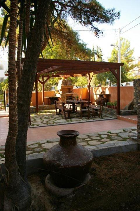 Inanthi Apartment โปตอส ภายนอก รูปภาพ